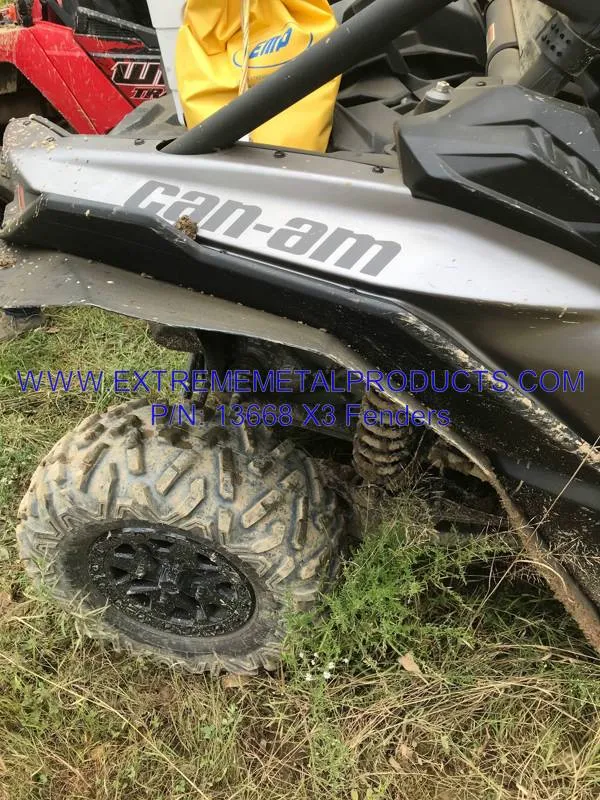 CAN-AM MAVERICK X3 WIDE MOLDED FENDERS/FENDER FLARES