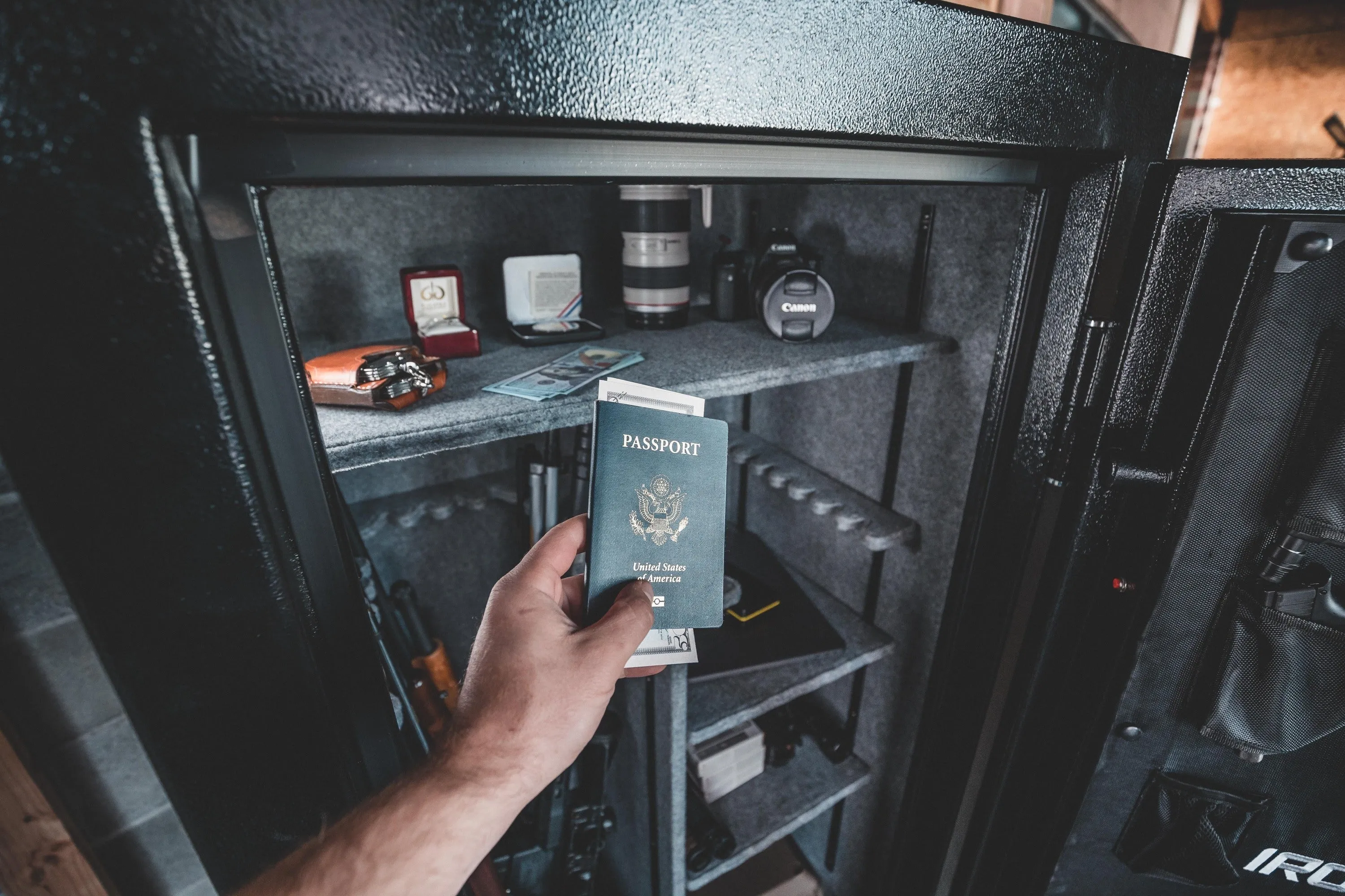 Gun Vault 36 Gun Safe